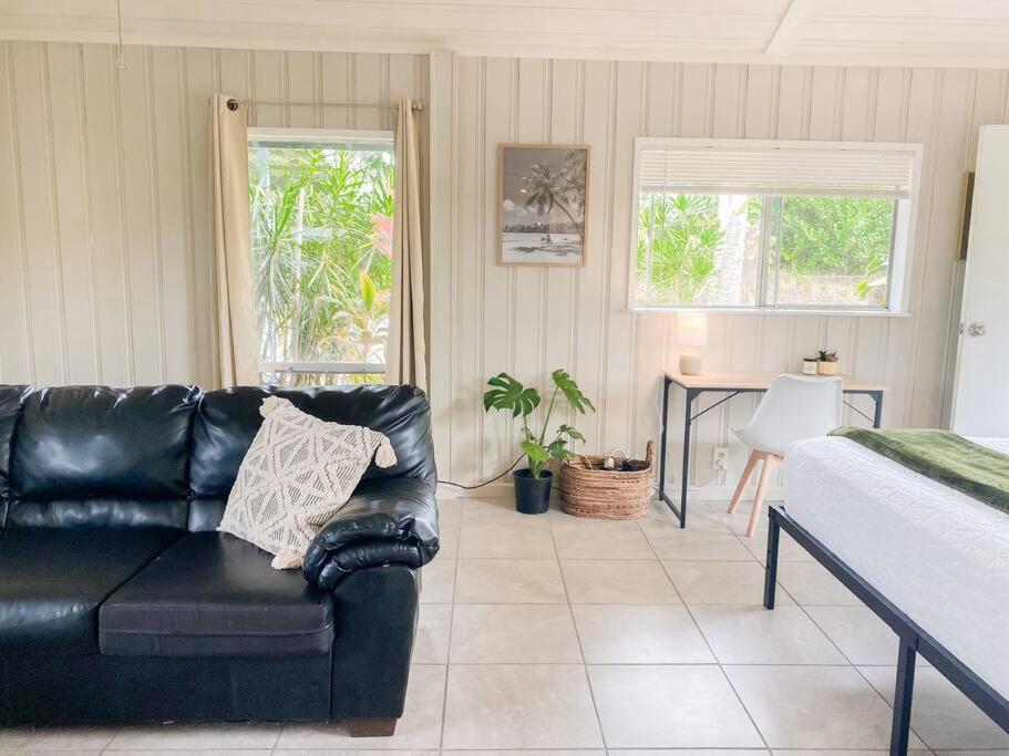 Monstera Bungalow, Spacious, King Bed, Big Kitchen Keaau Exteriör bild